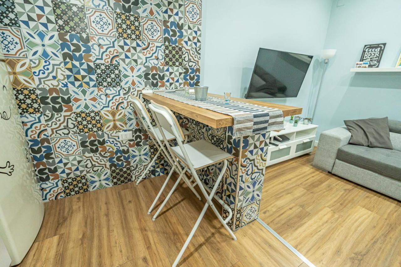 Casa Vacanze Decumano 17 Naples Exterior photo